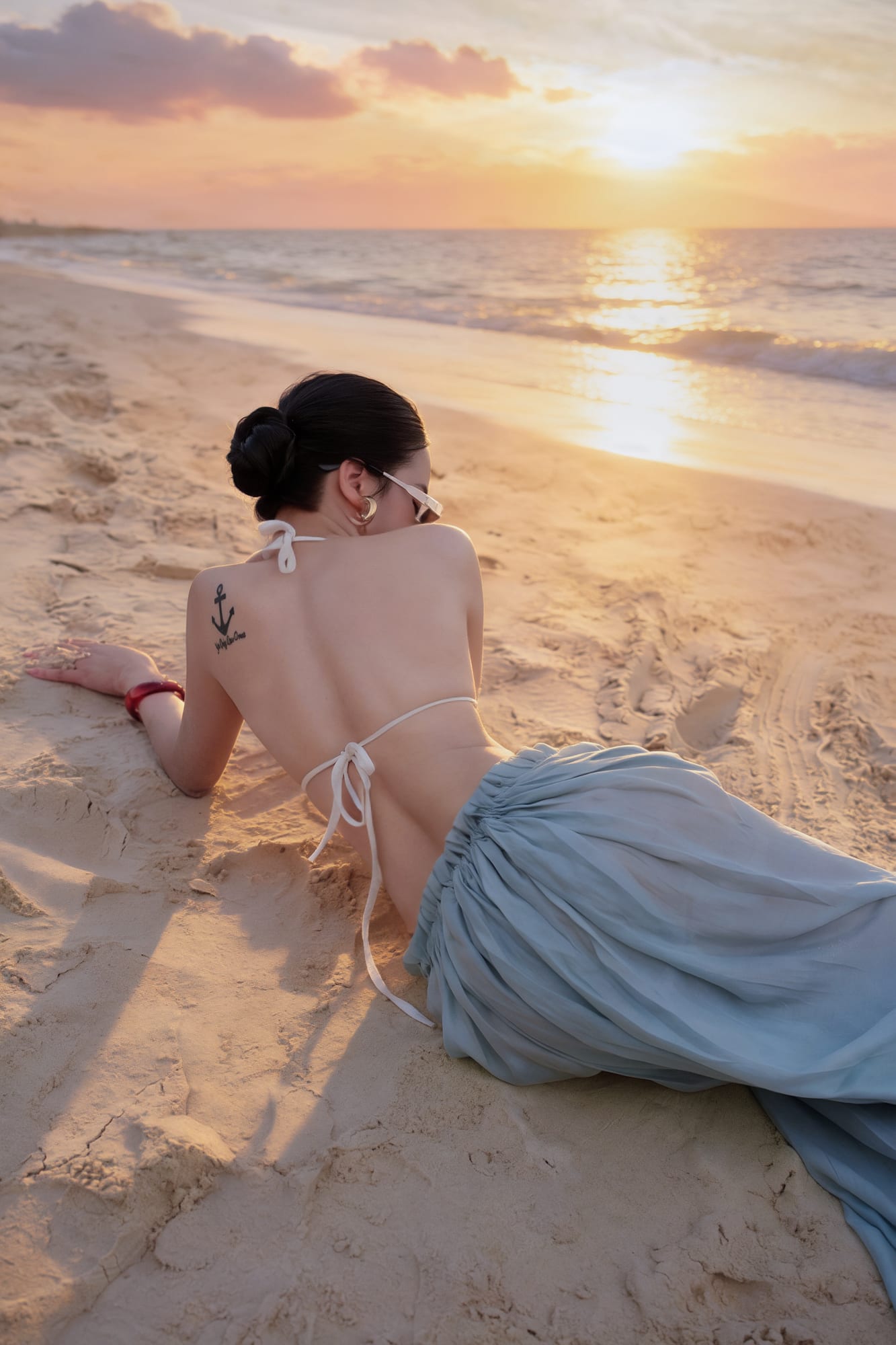 Khăn lụa xanh